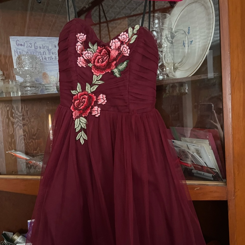 windsor, short formal dress size 3/4 - Picture 2 of 3
